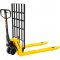 Paleteira hidr�ulica, 2,5 toneladas (2,5 tf), 1.220 mm x 685 mm, com grade, roda simples de nylon, PGN 256, VONDER
